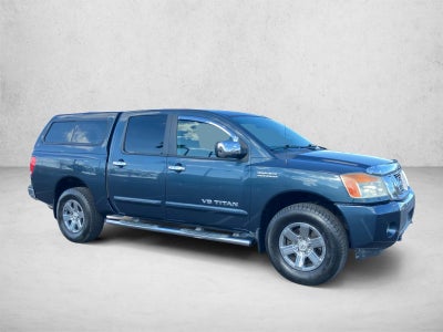 2014 Nissan Titan 4WD Crew Cab Short Bed SV