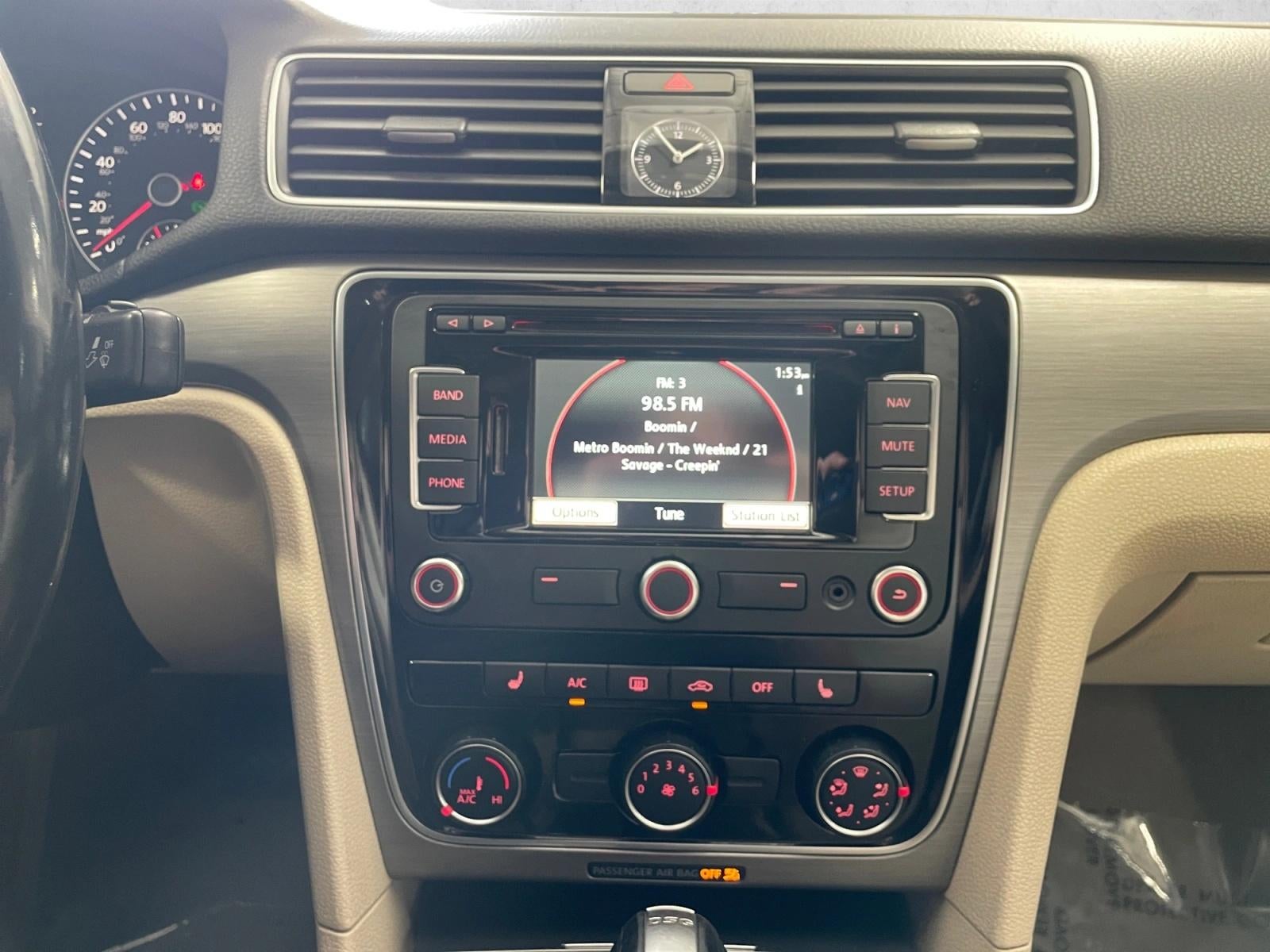 2015 Volkswagen Passat 4dr Sdn 2.0L Manual TDI SE