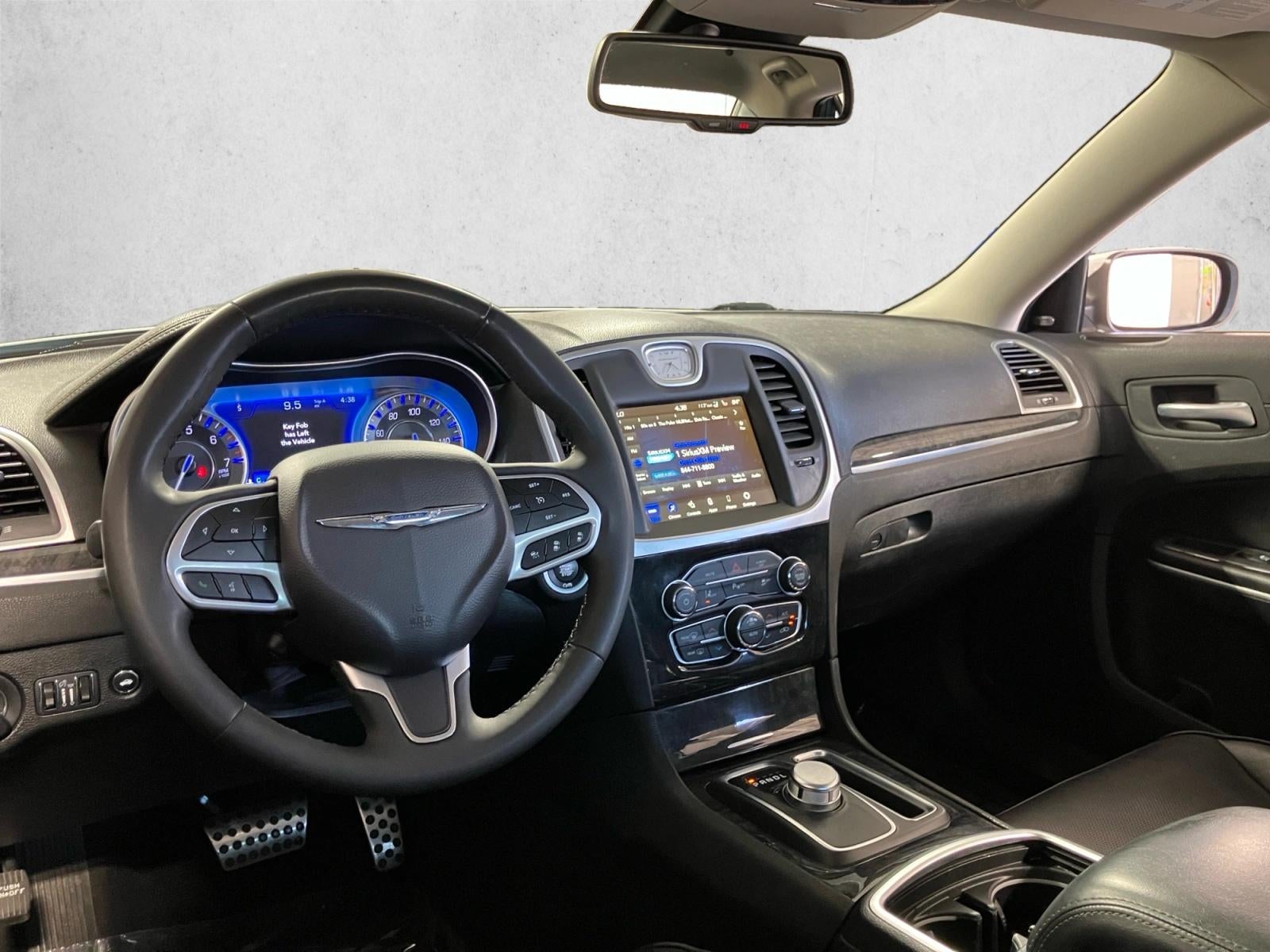 2023 Chrysler 300 Touring L RWD
