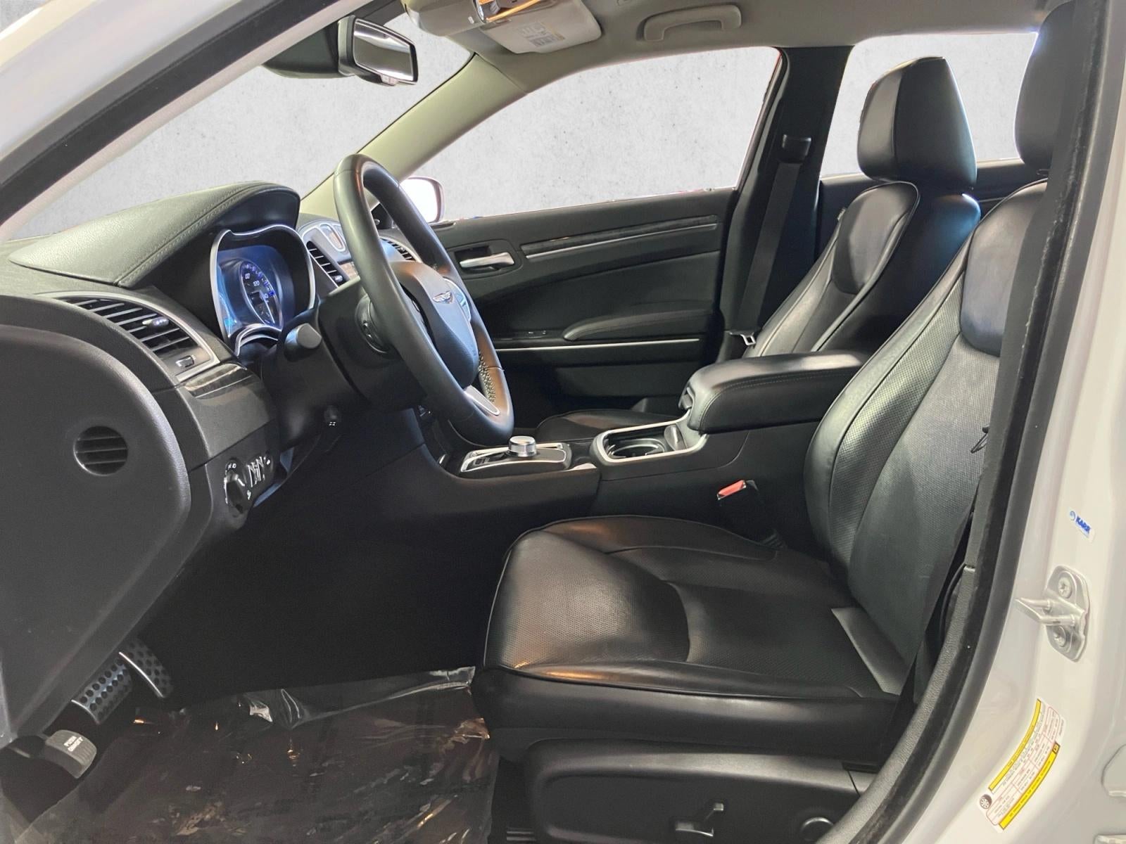 2023 Chrysler 300 Touring L RWD