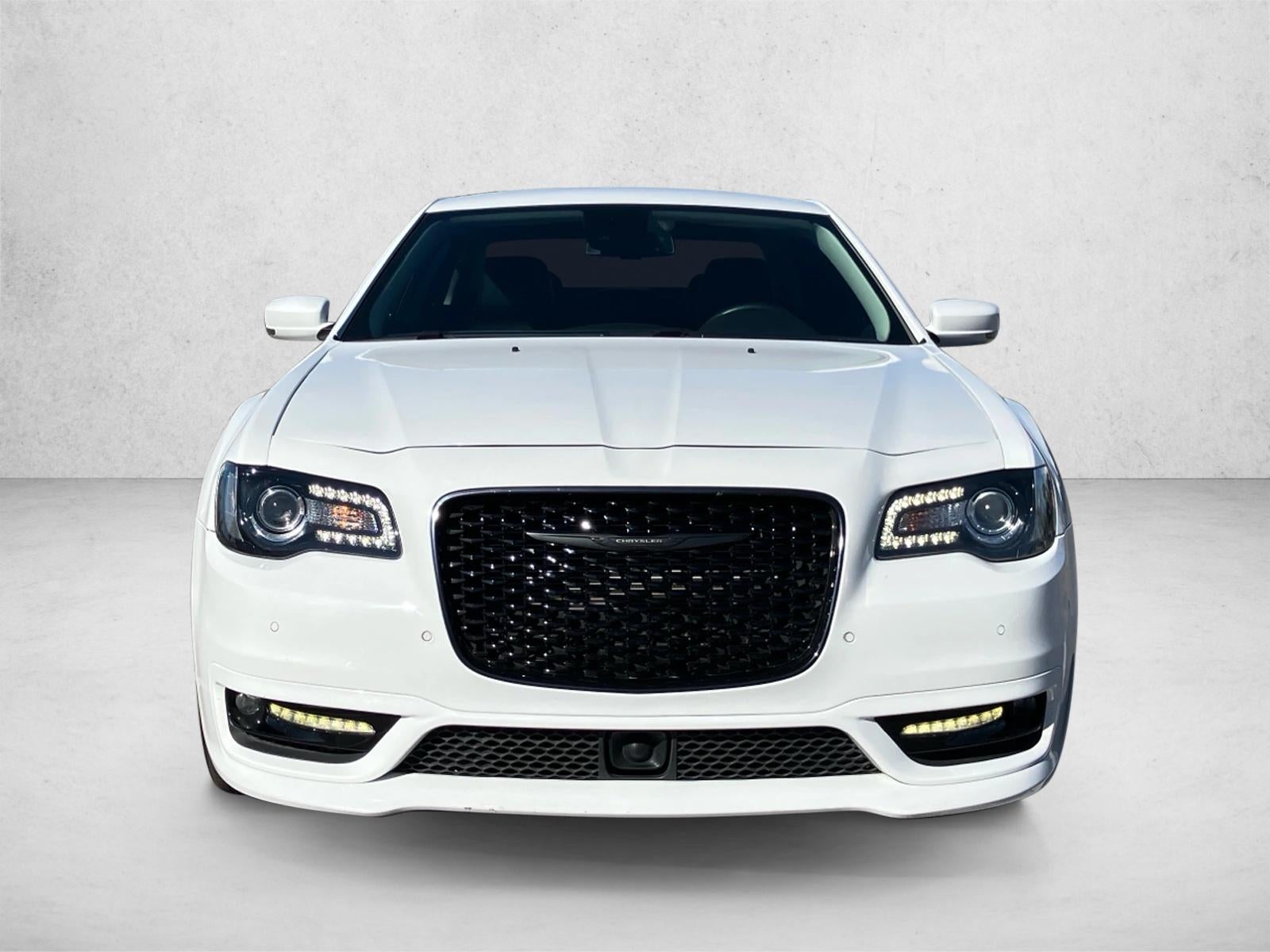 2023 Chrysler 300 Touring L RWD