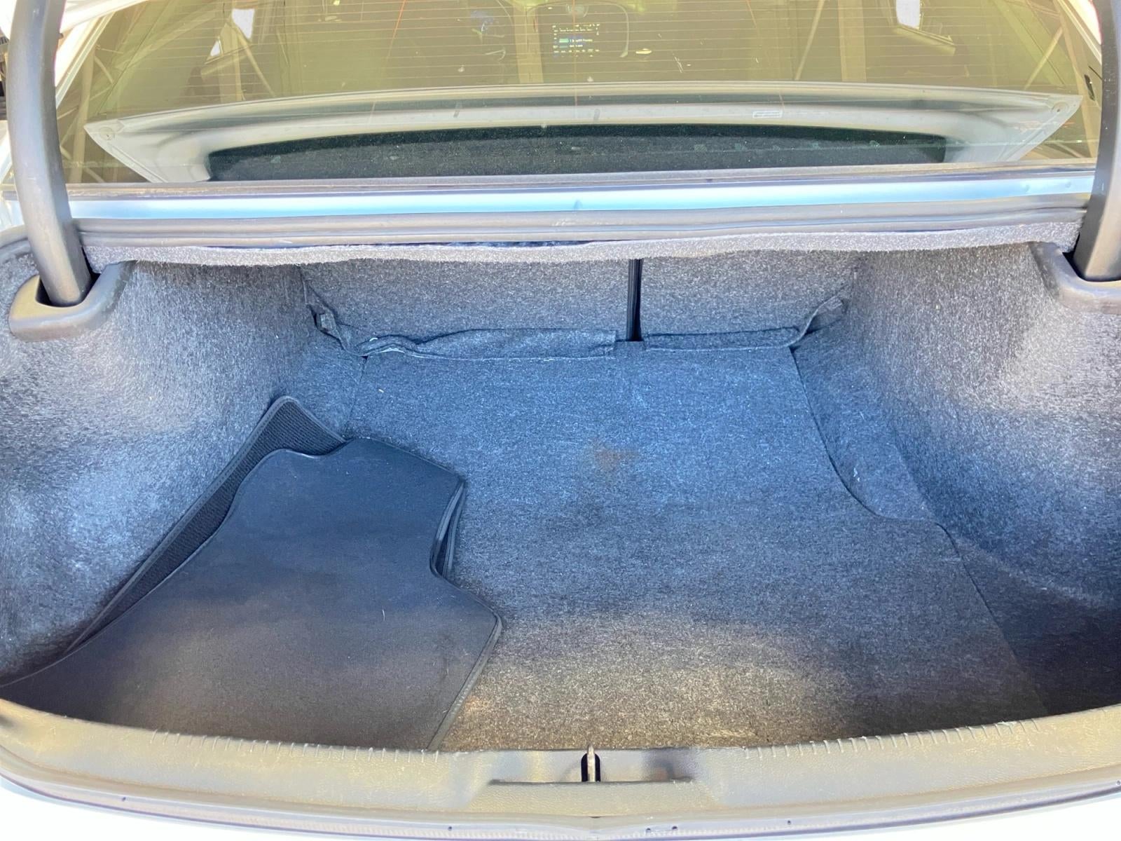 2023 Chrysler 300 Touring L RWD