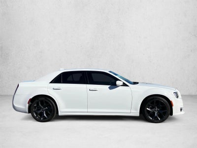 2023 Chrysler 300 Touring L RWD