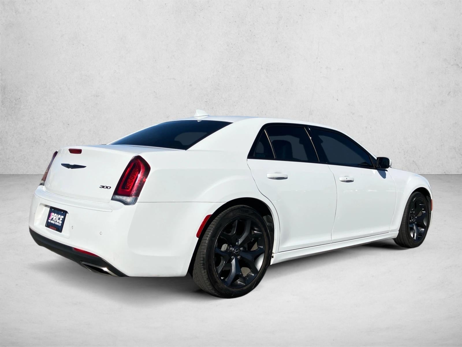 2023 Chrysler 300 Touring L RWD