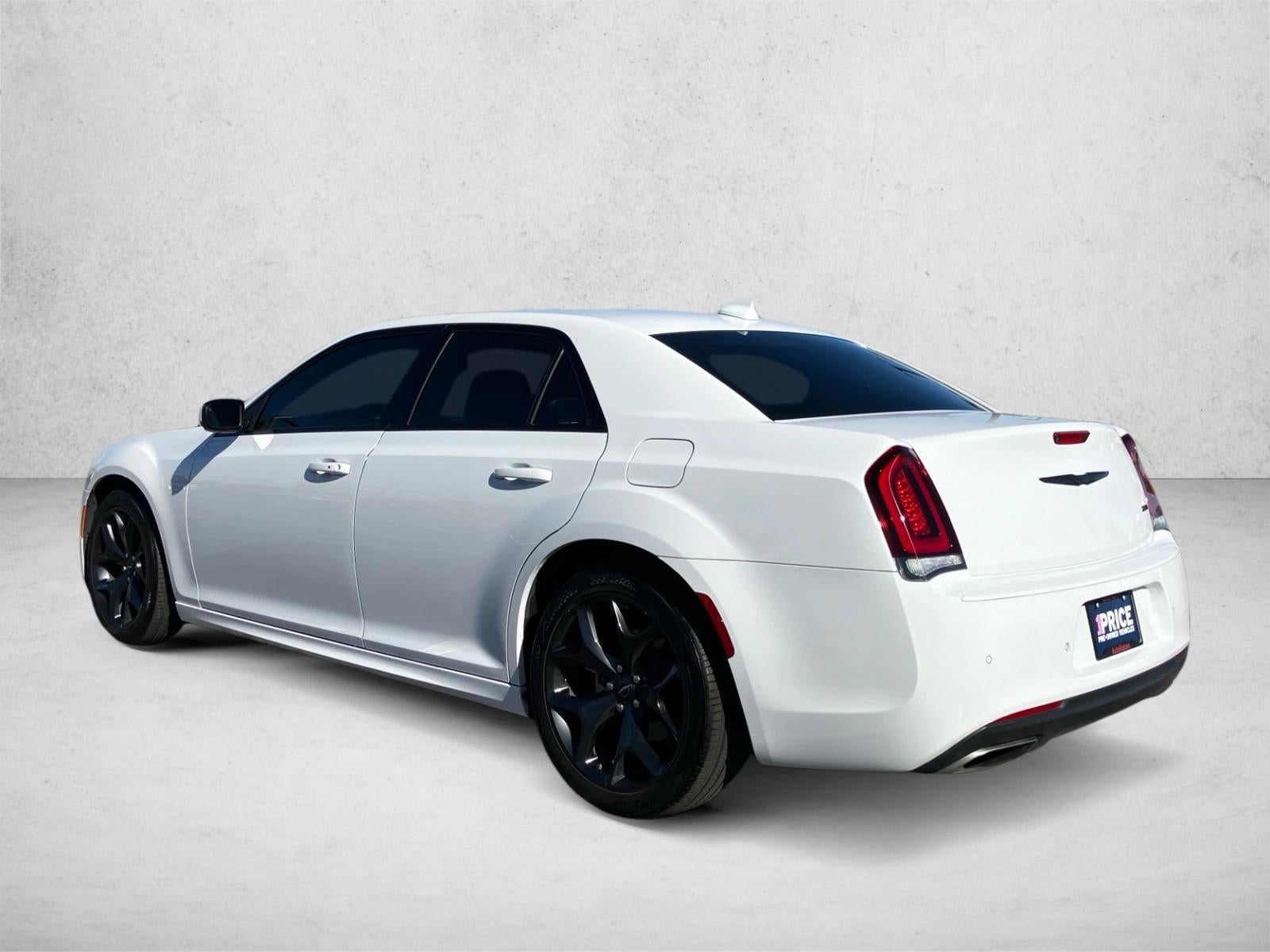 2023 Chrysler 300 Touring L RWD
