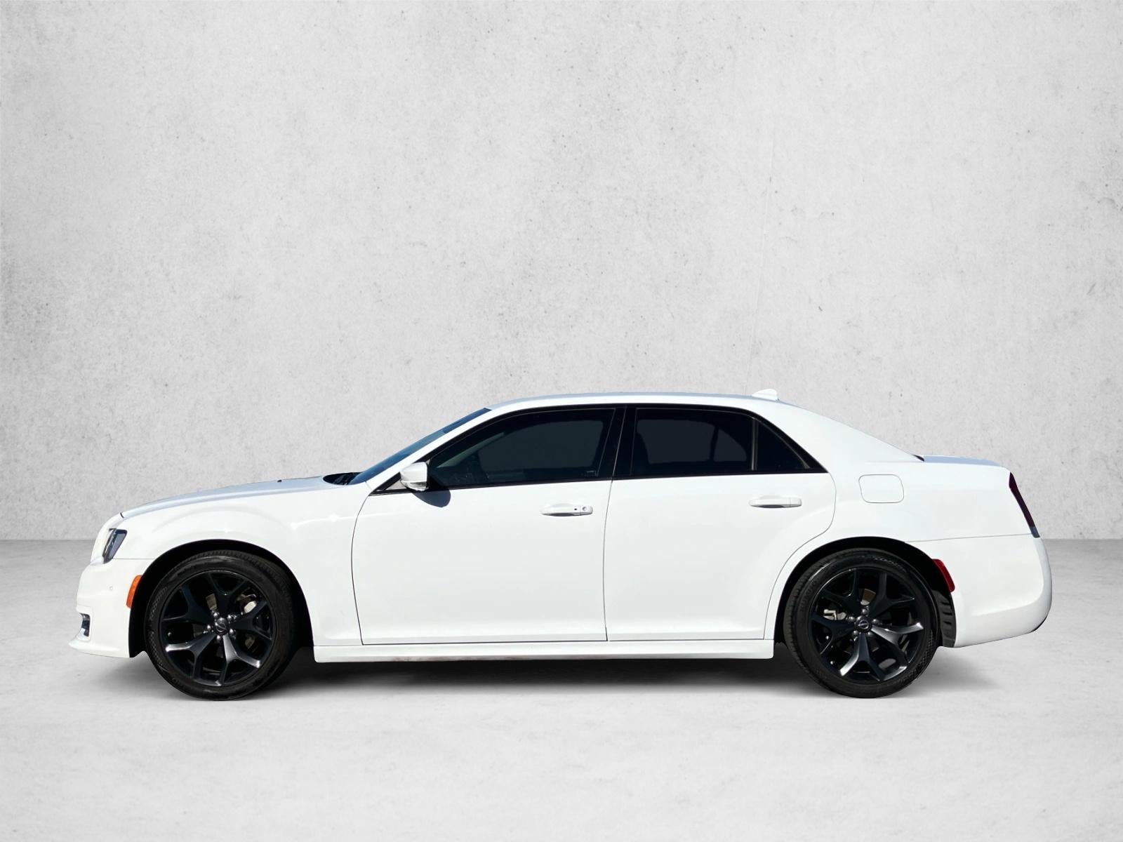 2023 Chrysler 300 Touring L RWD