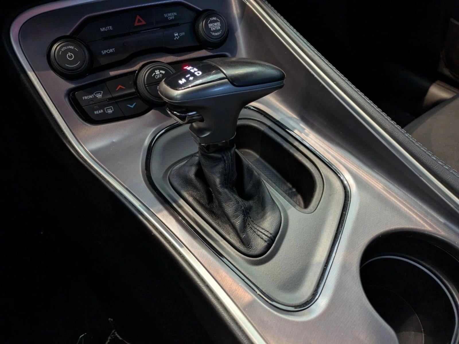 2021 Dodge Challenger SXT RWD