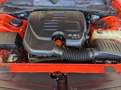 2021 Dodge Challenger SXT RWD