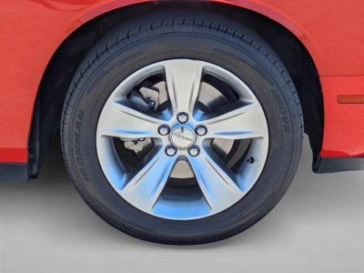 2021 Dodge Challenger SXT RWD