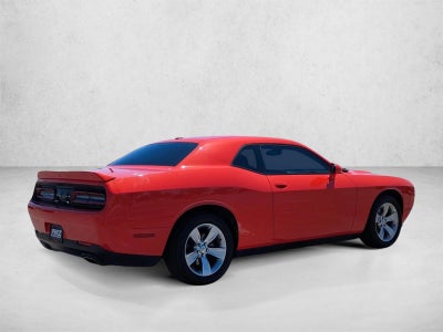 2021 Dodge Challenger SXT RWD