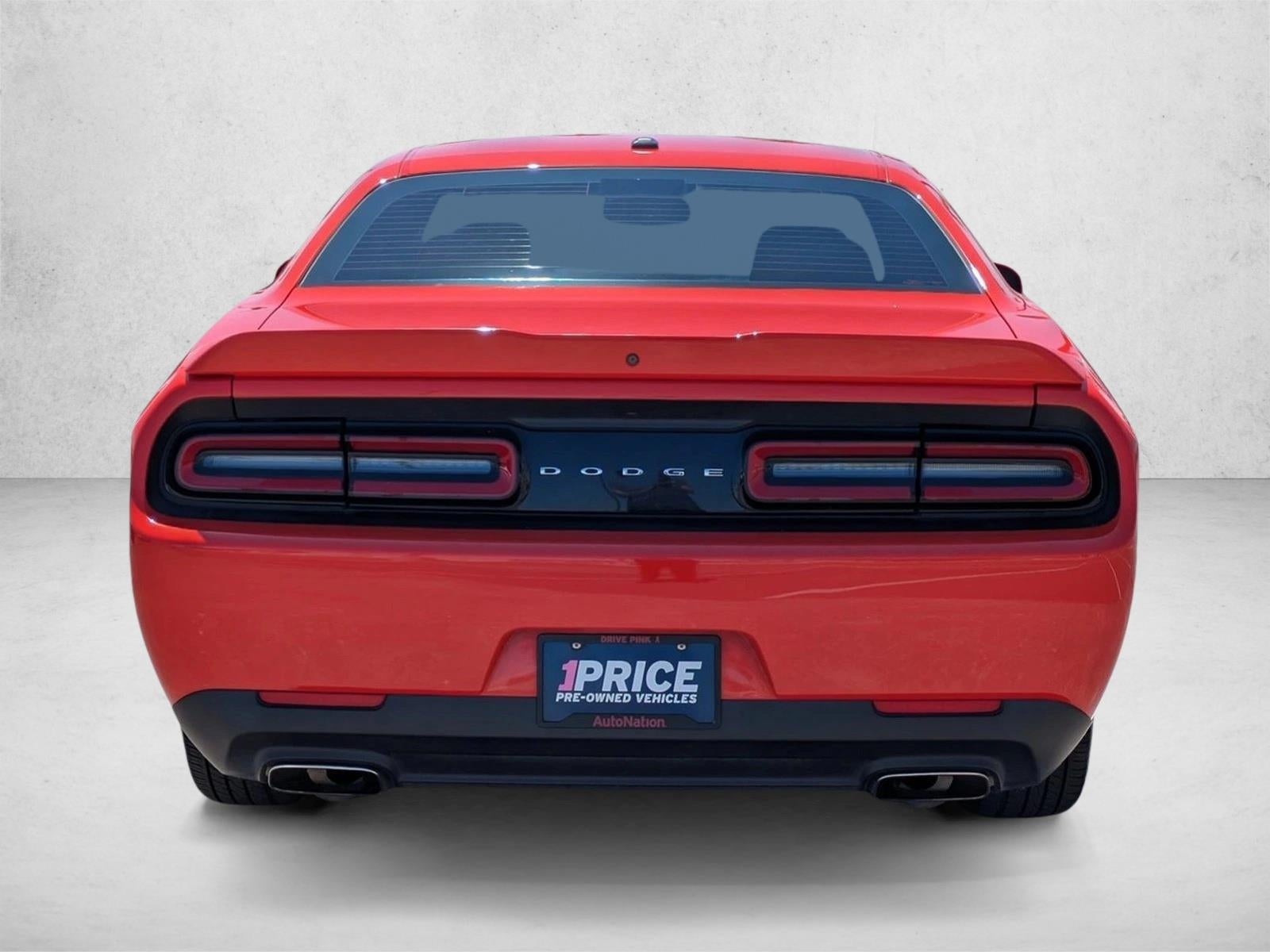 2021 Dodge Challenger SXT RWD