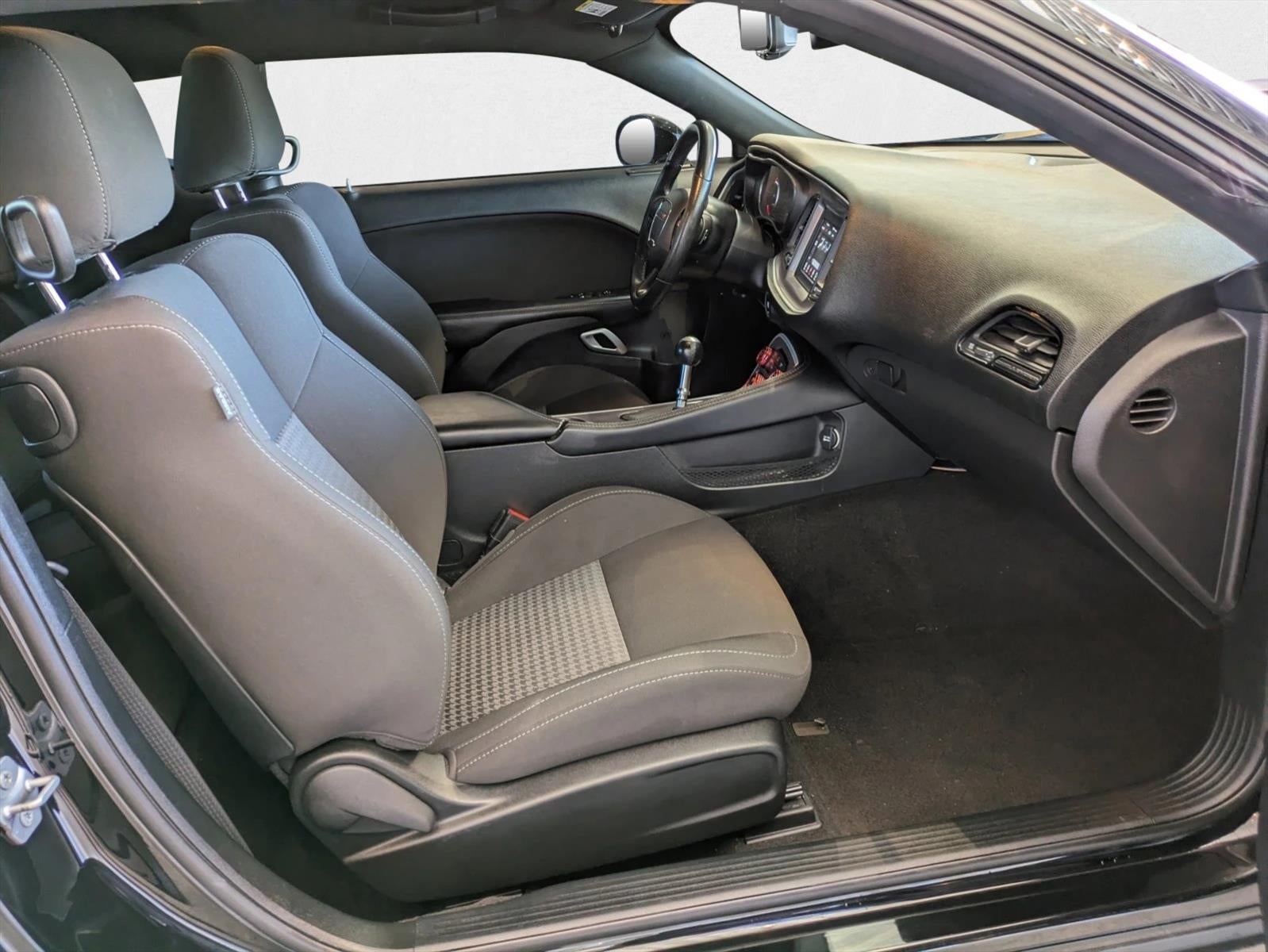 2022 Dodge Challenger R/T RWD