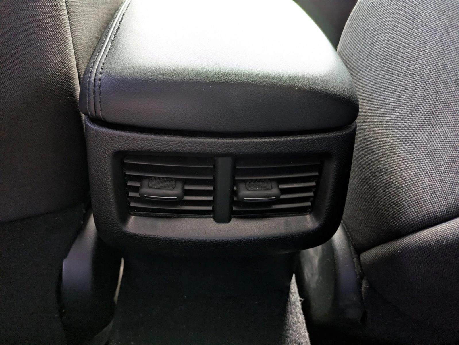 2022 Dodge Challenger SXT AWD