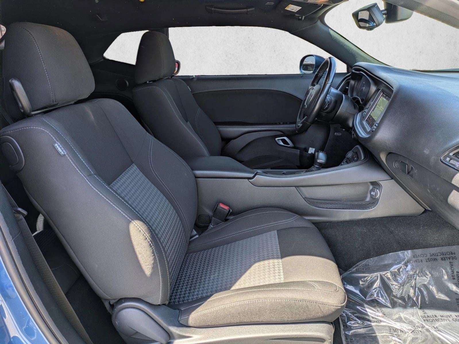 2022 Dodge Challenger SXT AWD