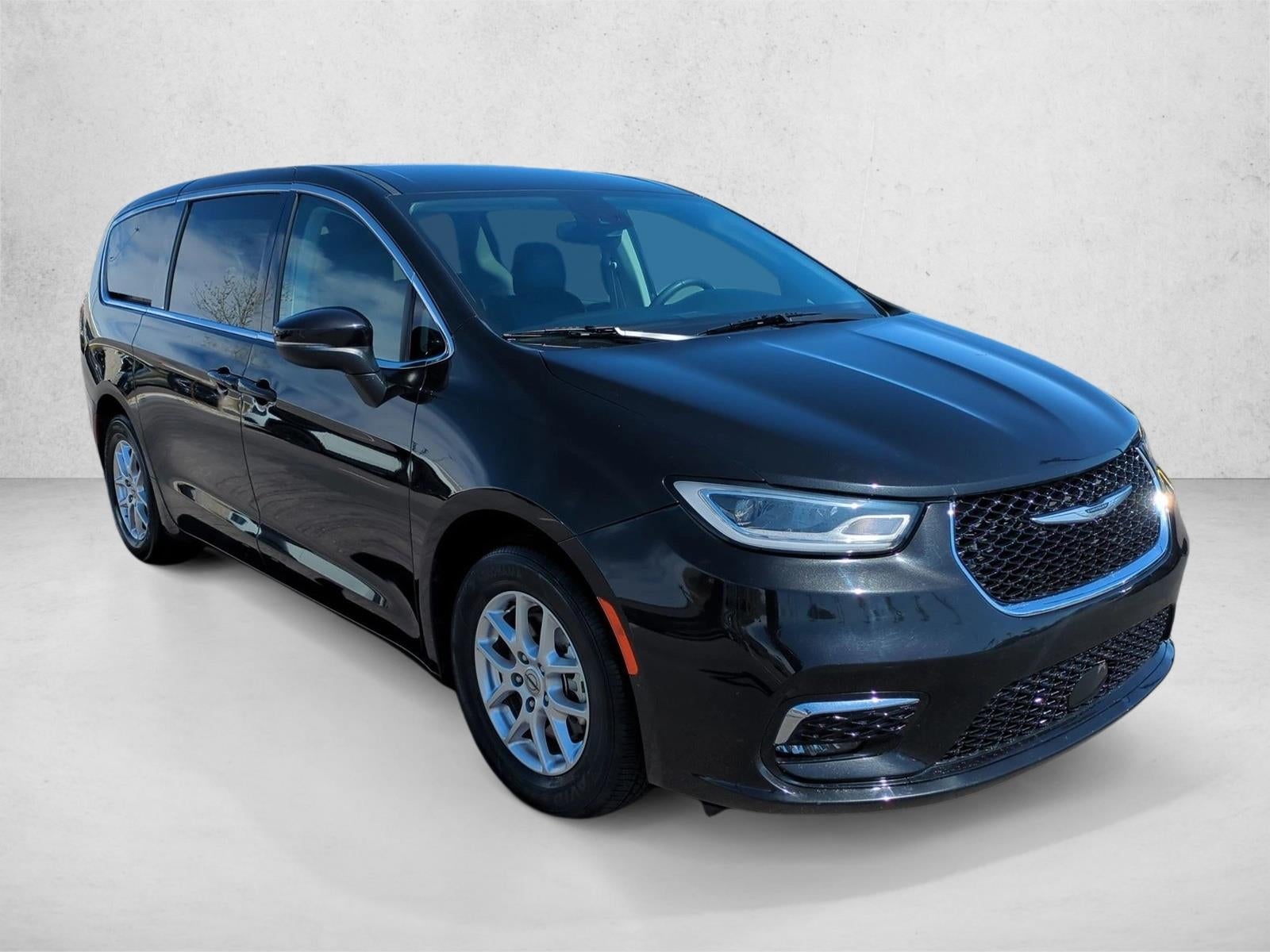 2023 Chrysler Pacifica Touring L FWD