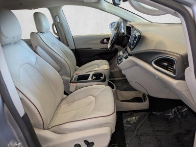2019 Chrysler Pacifica Limited FWD