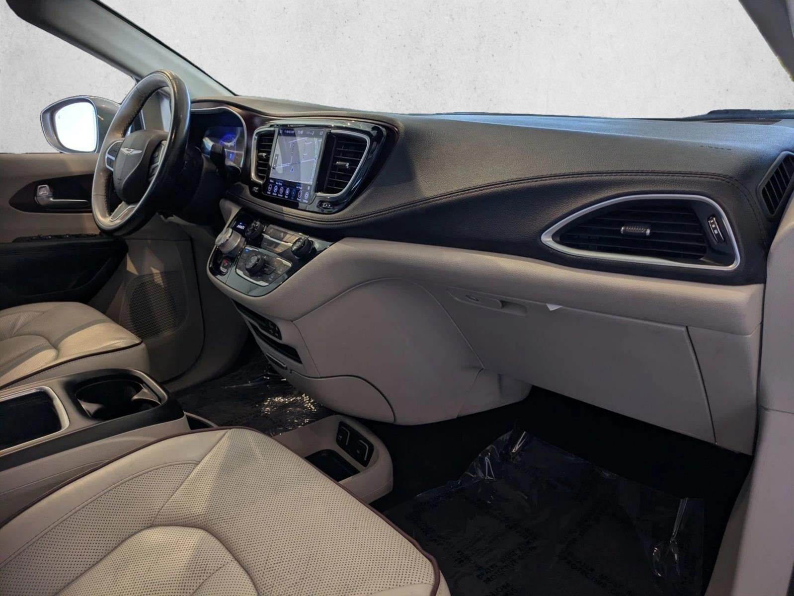 2019 Chrysler Pacifica Limited FWD