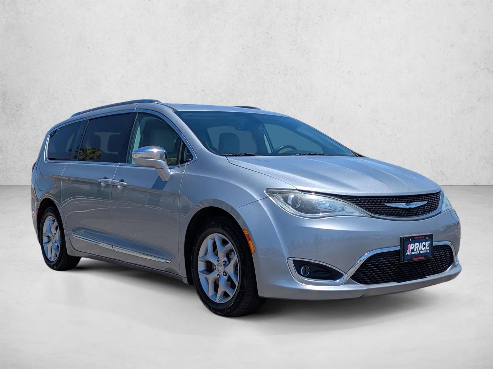 2019 Chrysler Pacifica Limited FWD