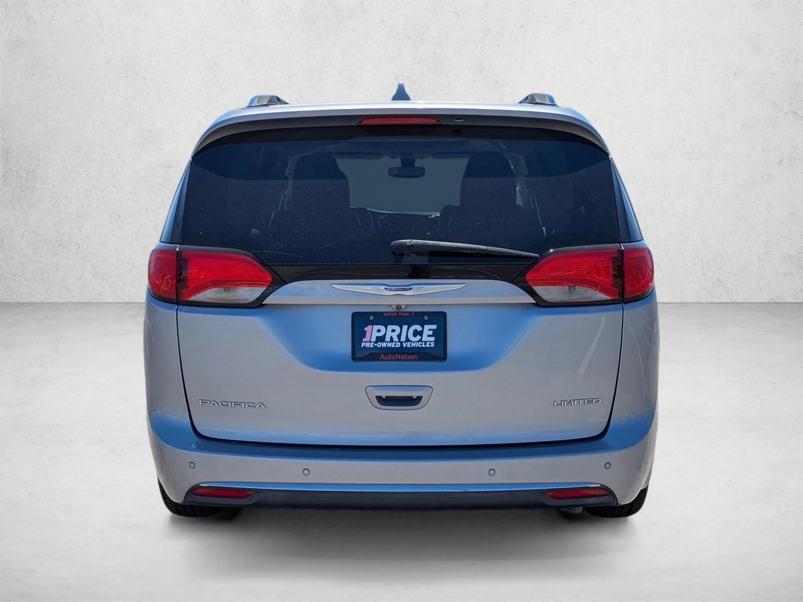 2019 Chrysler Pacifica Limited FWD