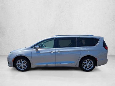 2019 Chrysler Pacifica Limited FWD