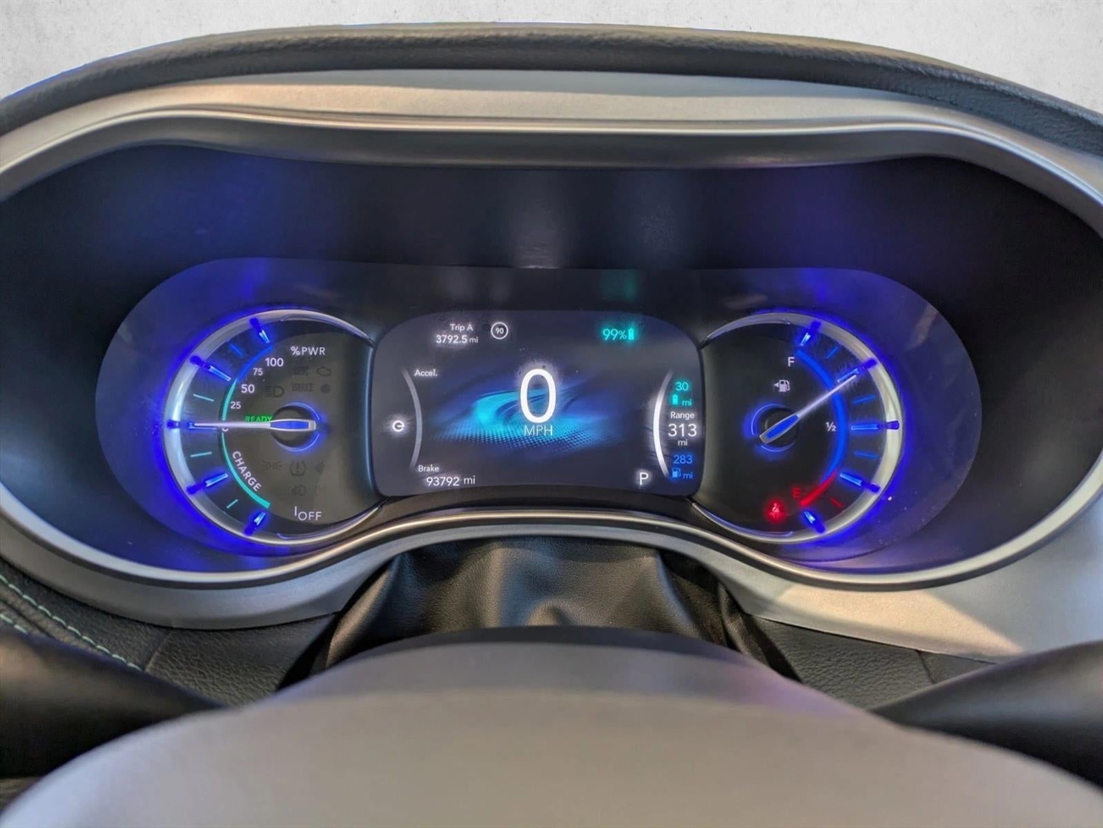 2017 Chrysler Pacifica Hybrid Platinum FWD