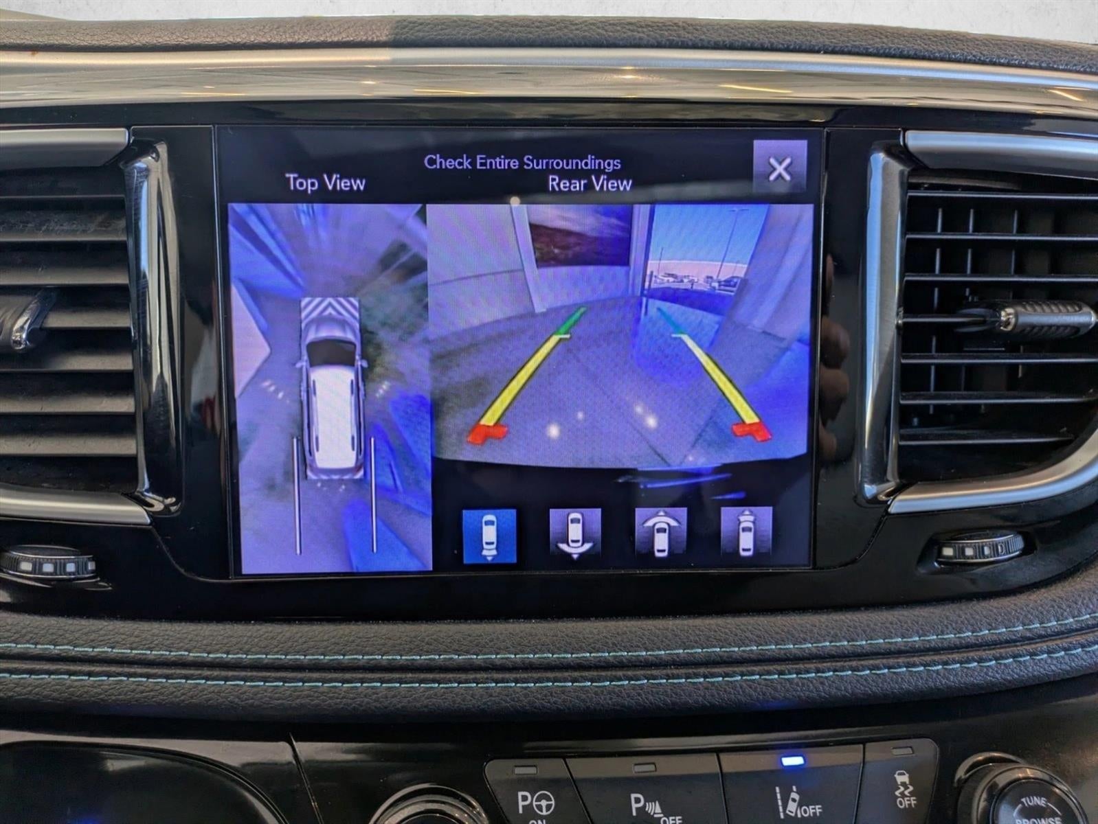 2017 Chrysler Pacifica Hybrid Platinum FWD