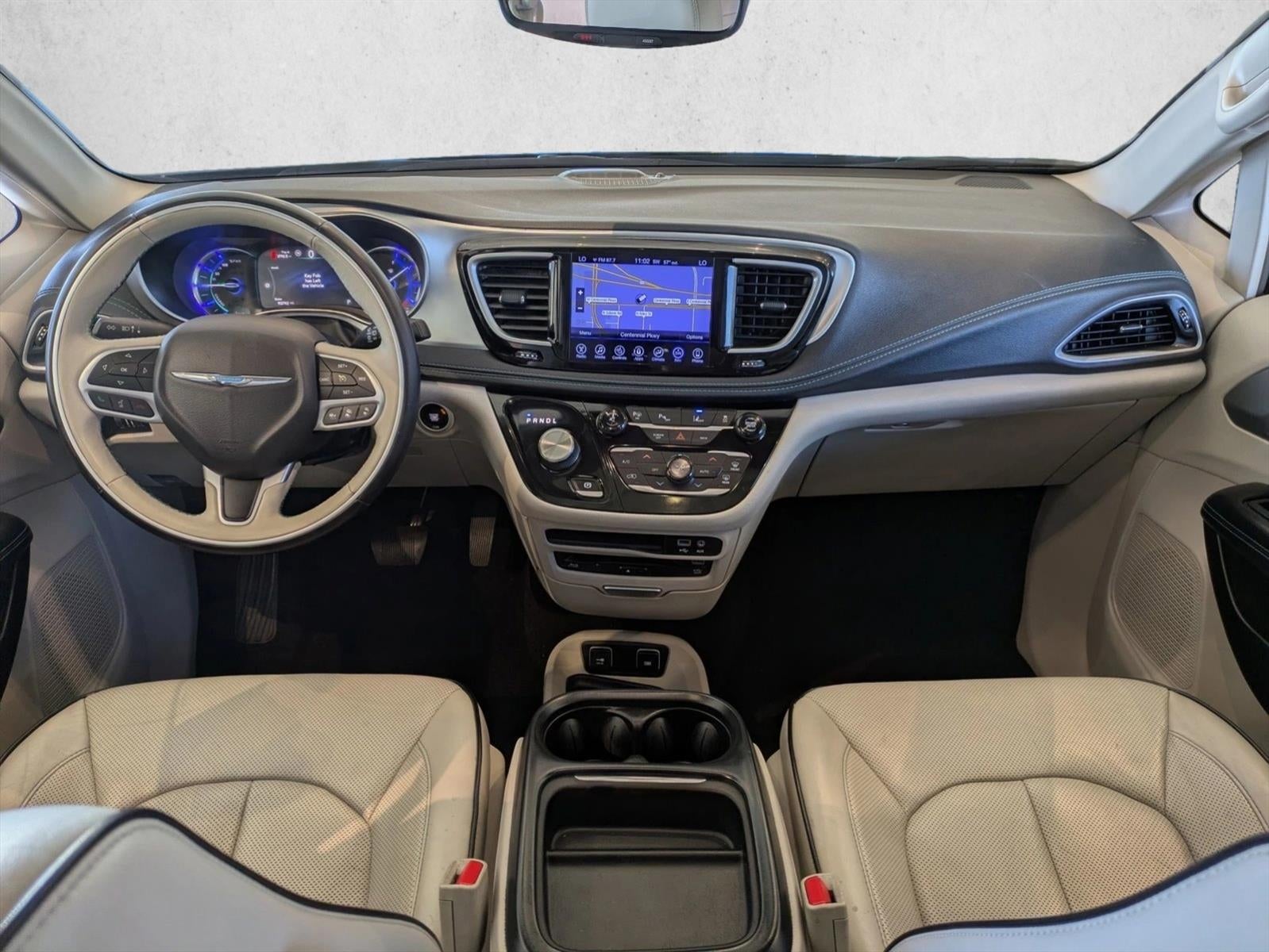 2017 Chrysler Pacifica Hybrid Platinum FWD