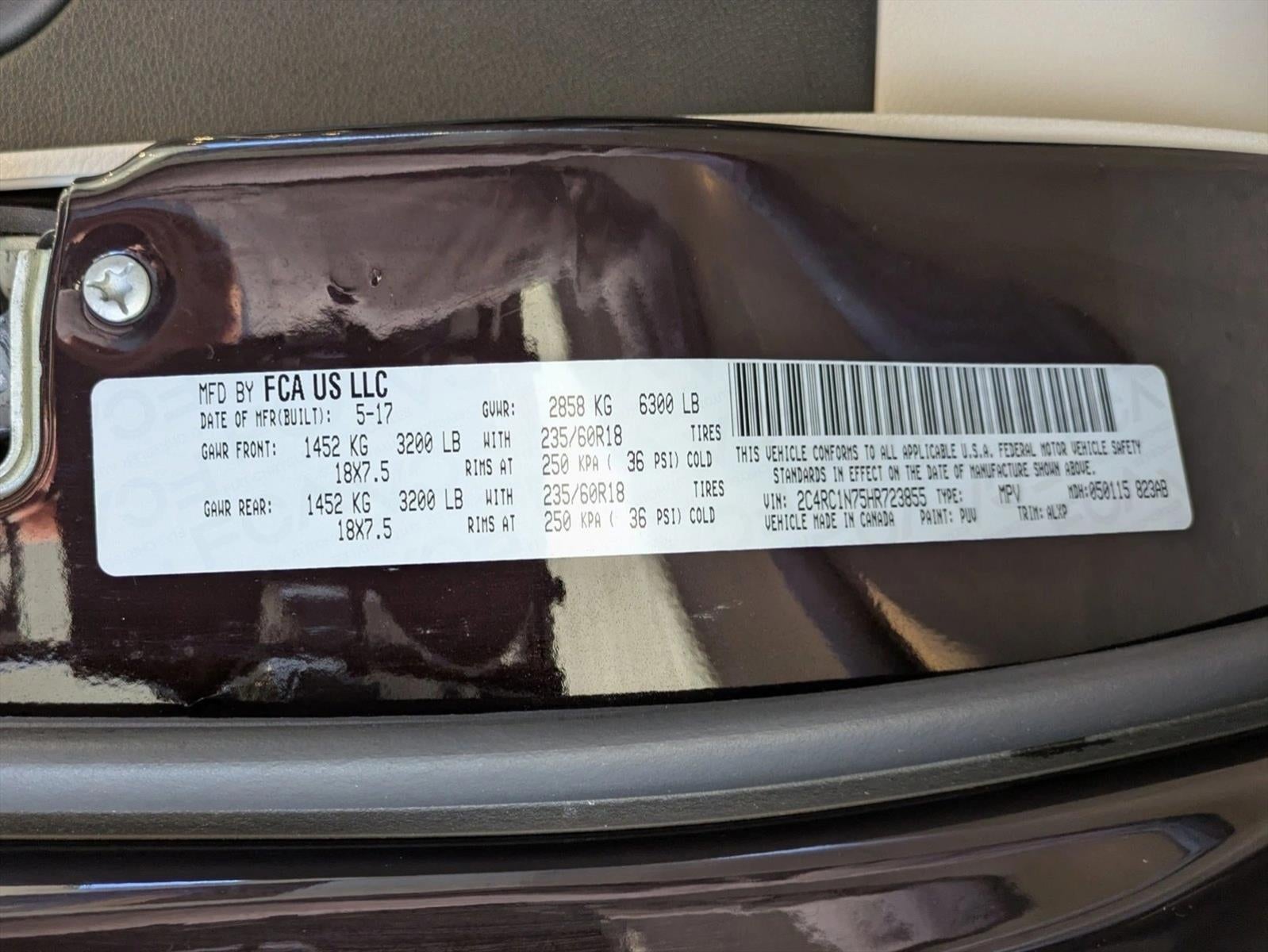 2017 Chrysler Pacifica Hybrid Platinum FWD