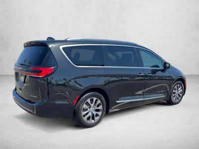 2021 Chrysler Pacifica Hybrid Pinnacle