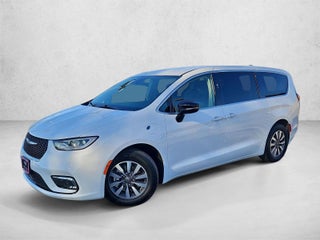 2024 Chrysler Pacifica Hybrid Select FWD