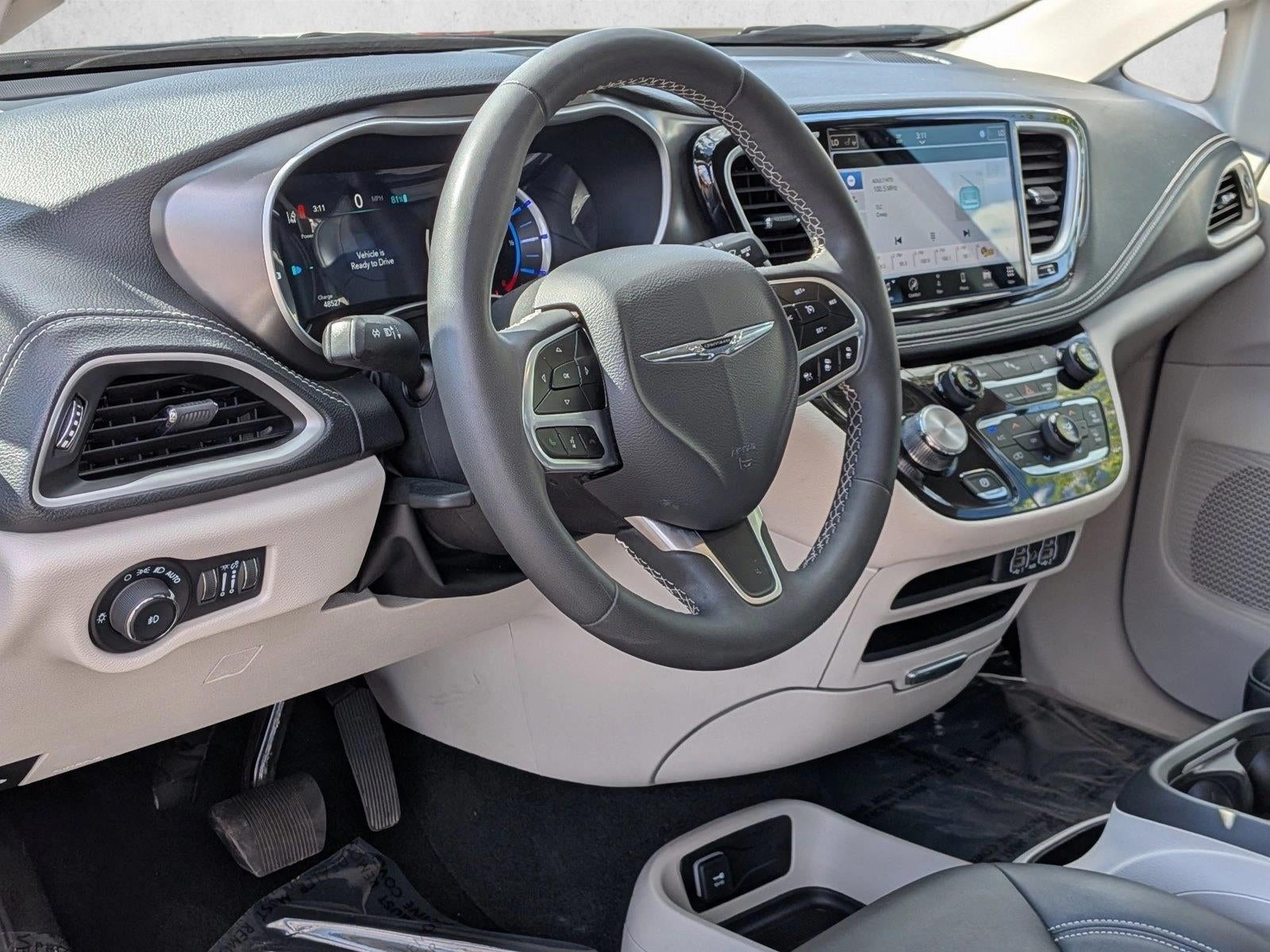 2024 Chrysler Pacifica Hybrid Select FWD