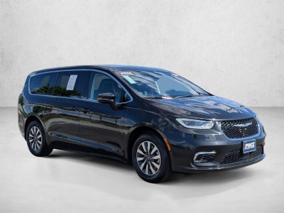 2024 Chrysler Pacifica Hybrid Select FWD