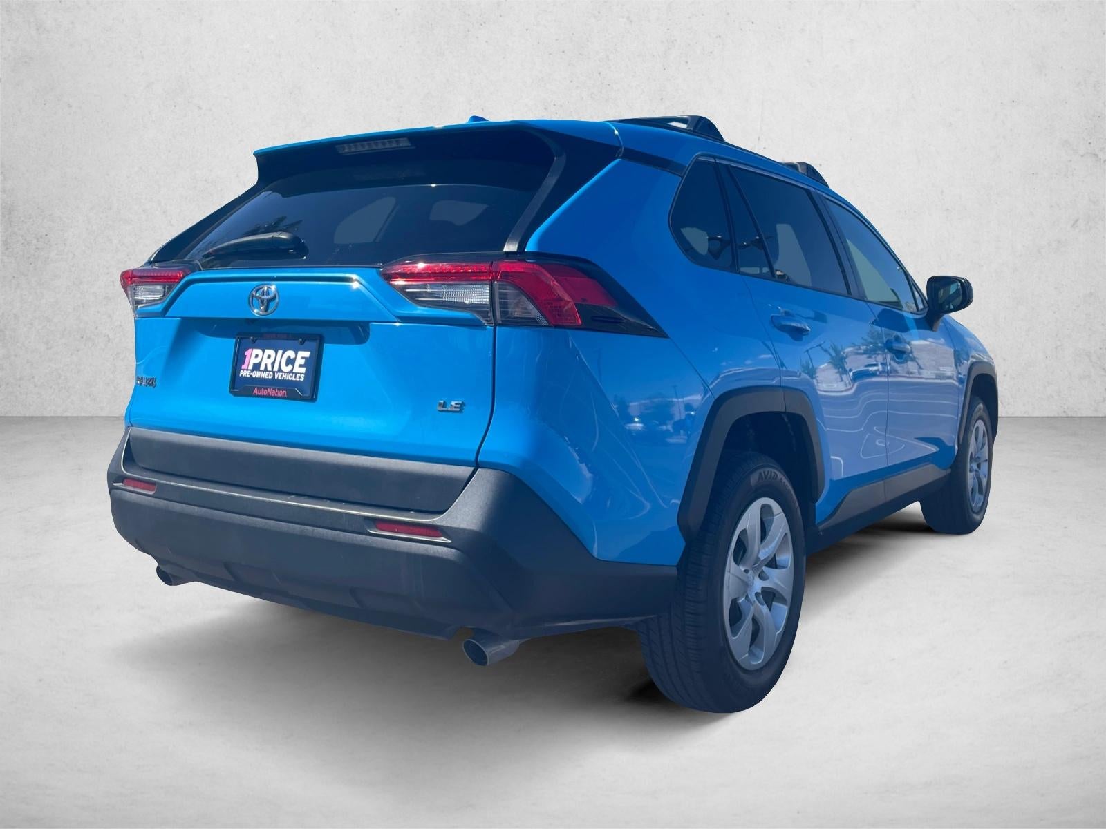 2021 Toyota RAV4 LE FWD (Natl)