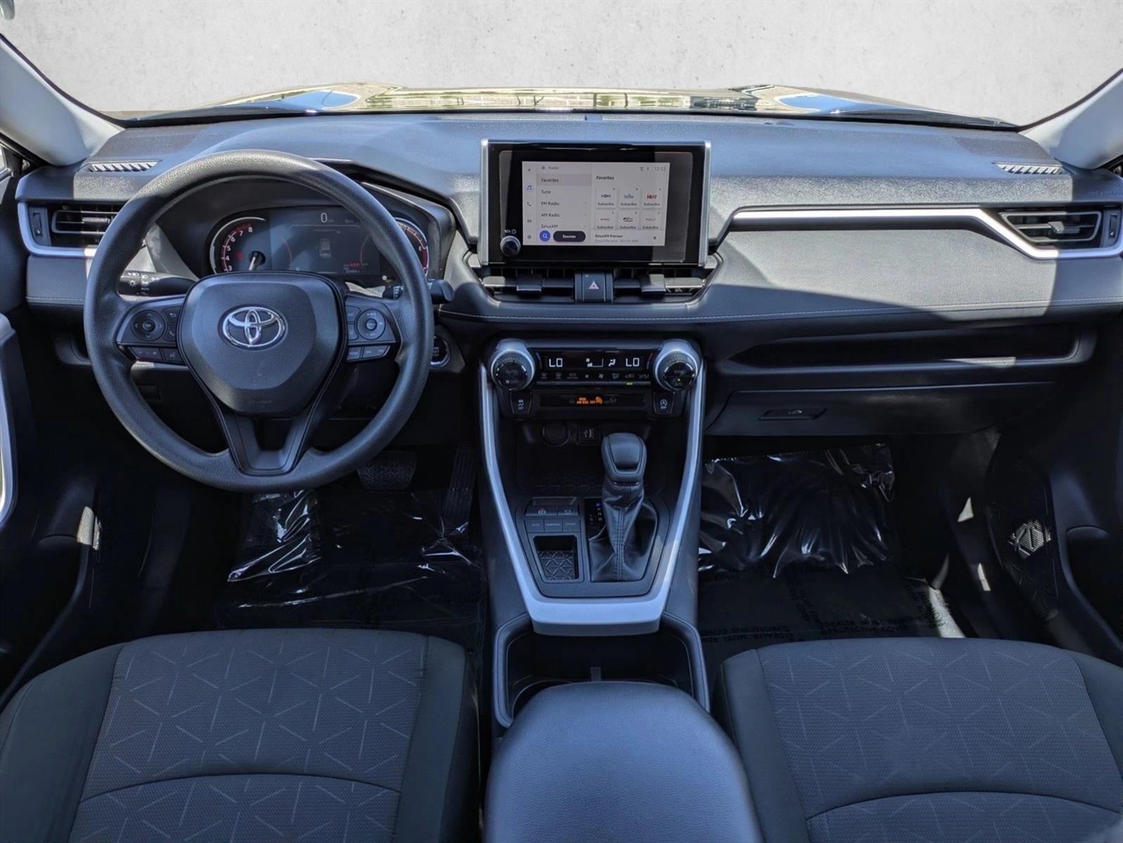 2025 Toyota RAV4 XLE FWD (GS)