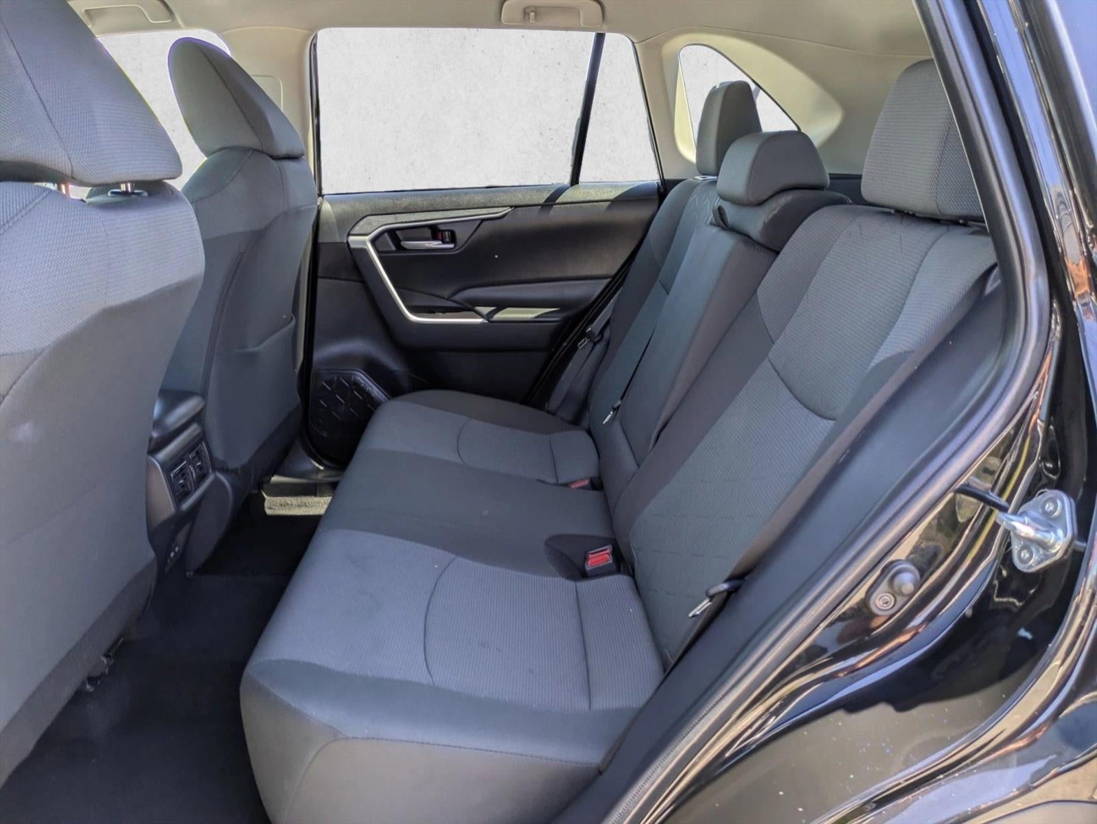 2025 Toyota RAV4 XLE FWD (GS)