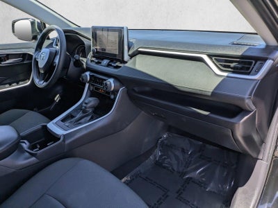 2025 Toyota RAV4 XLE FWD (GS)