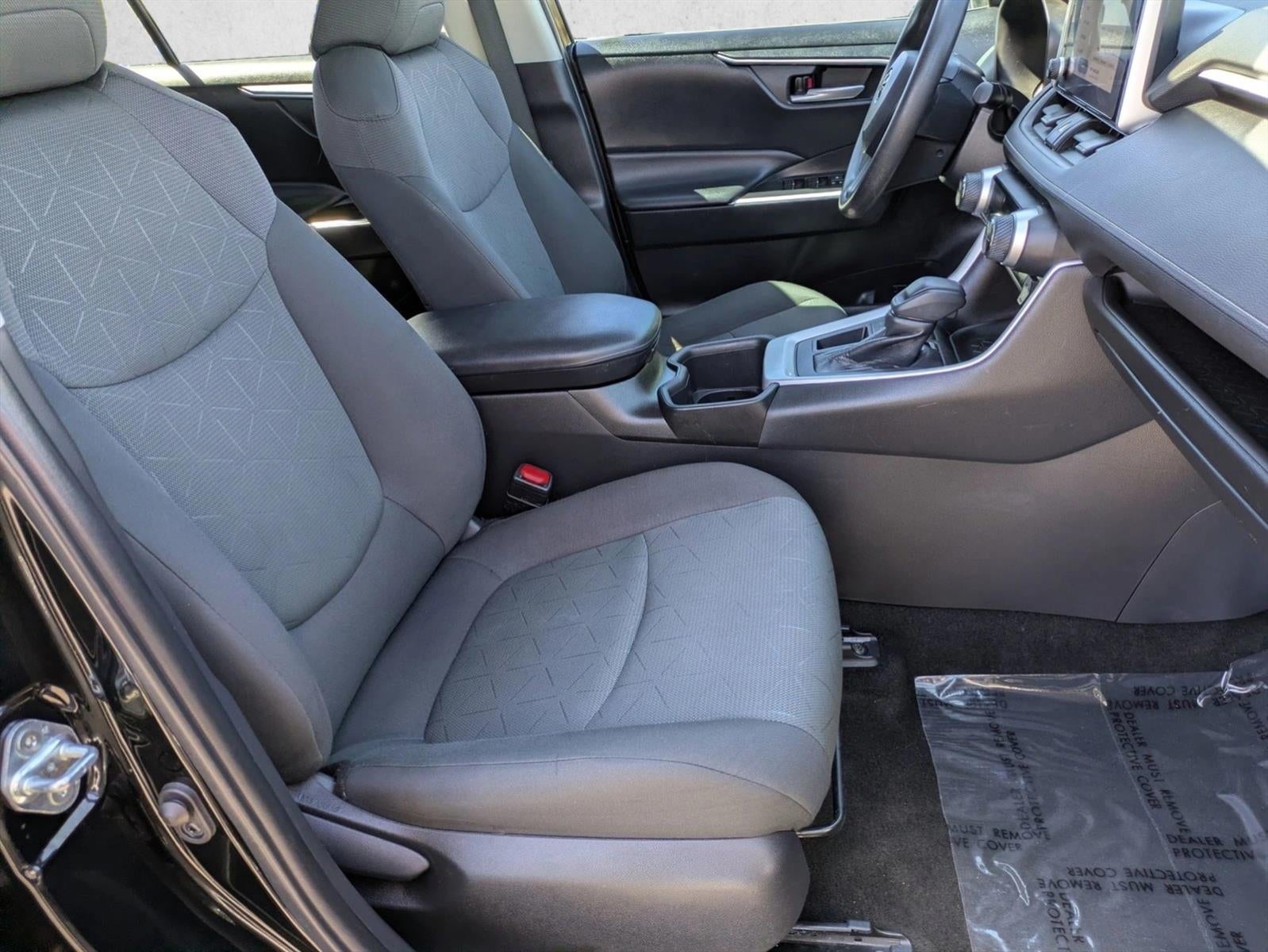 2023 Toyota RAV4 XLE FWD (GS)
