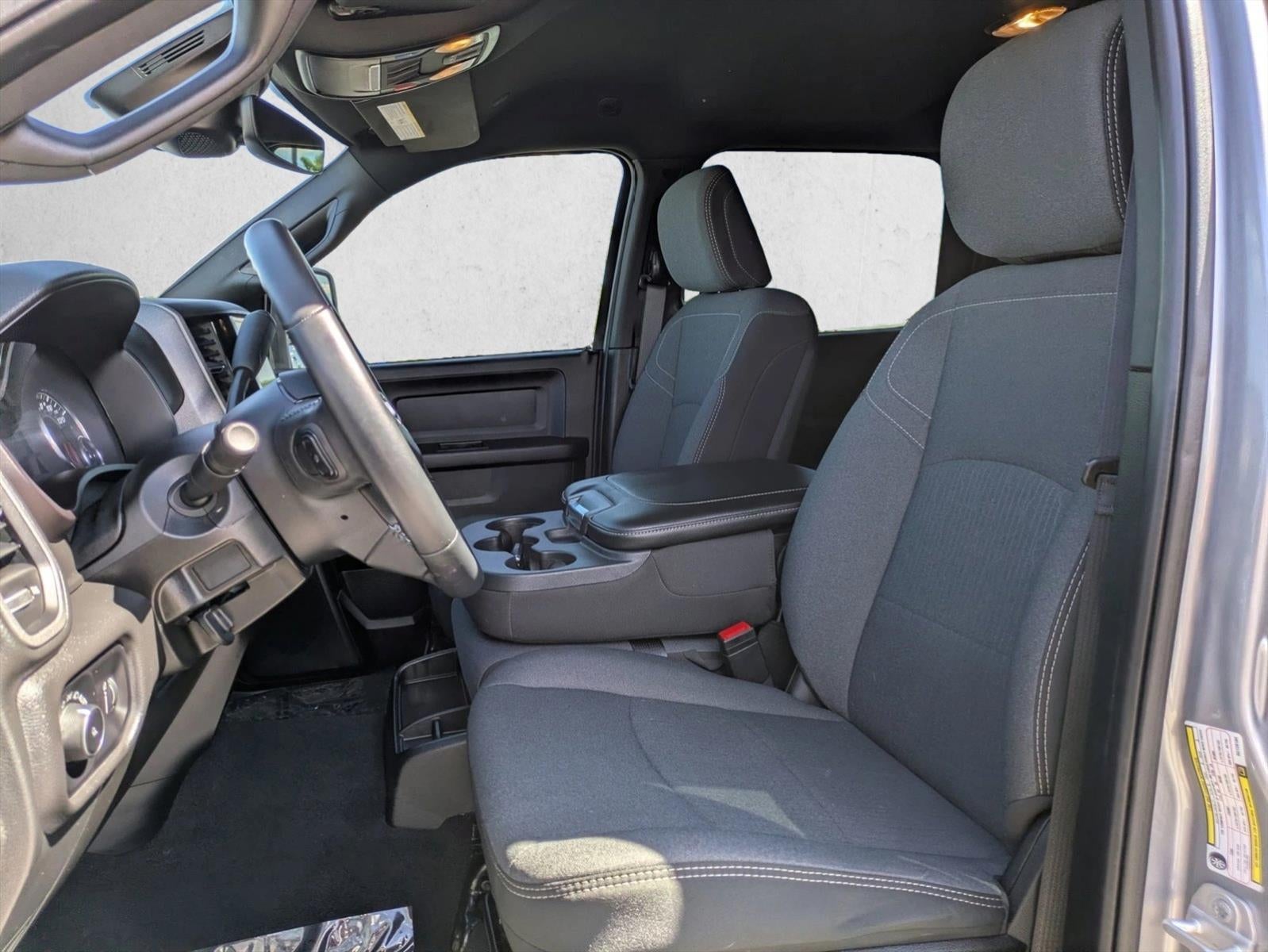 2024 RAM 3500 Tradesman 4x4 Crew Cab 6'4" Box