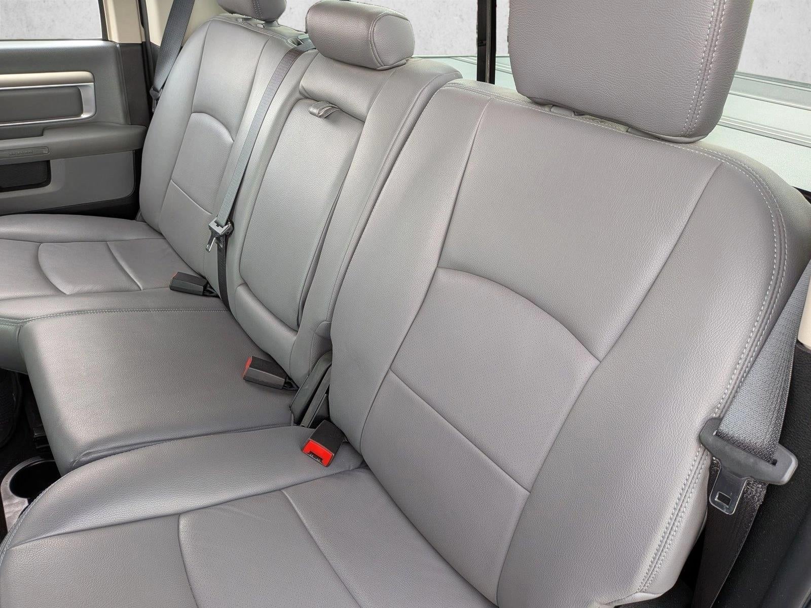 2015 RAM 1500 4WD Crew Cab 5.7 Ft Box Big Horn