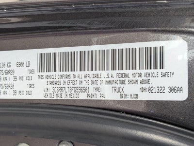 2015 RAM 1500 4WD Crew Cab 5.7 Ft Box Big Horn