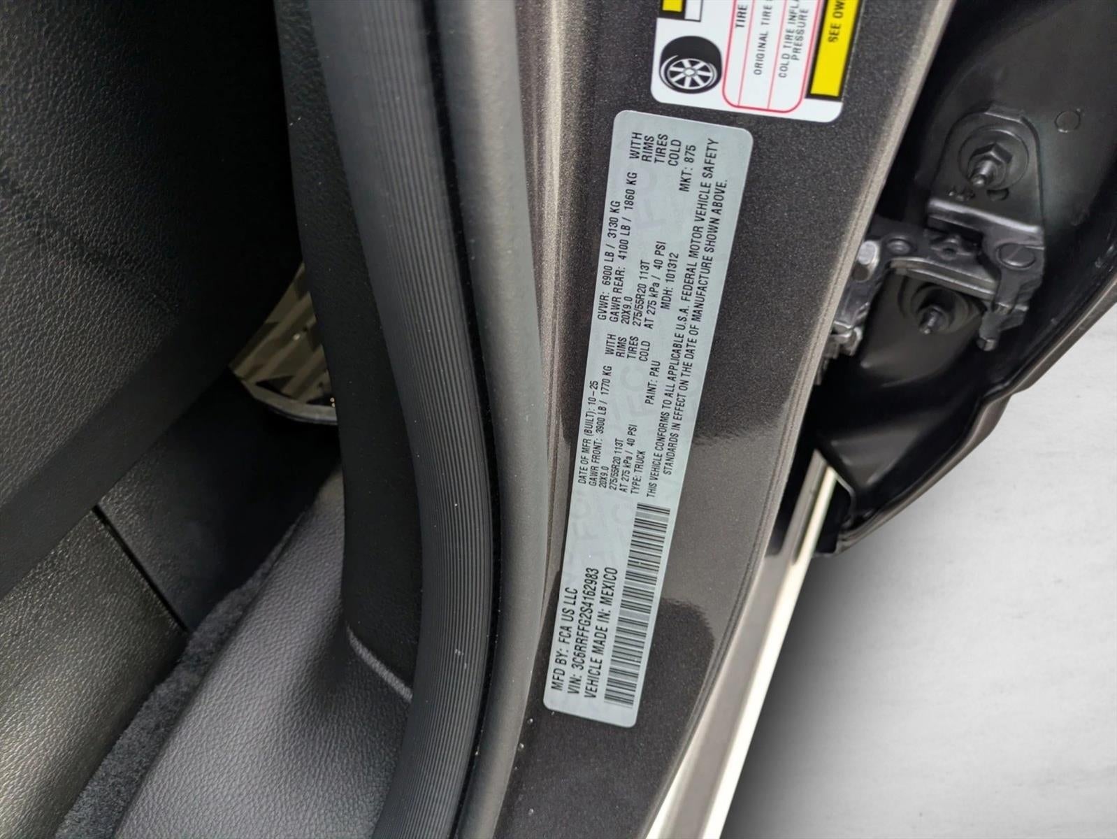 2025 RAM 1500 Big Horn 4x4 Crew Cab 5'7" Box