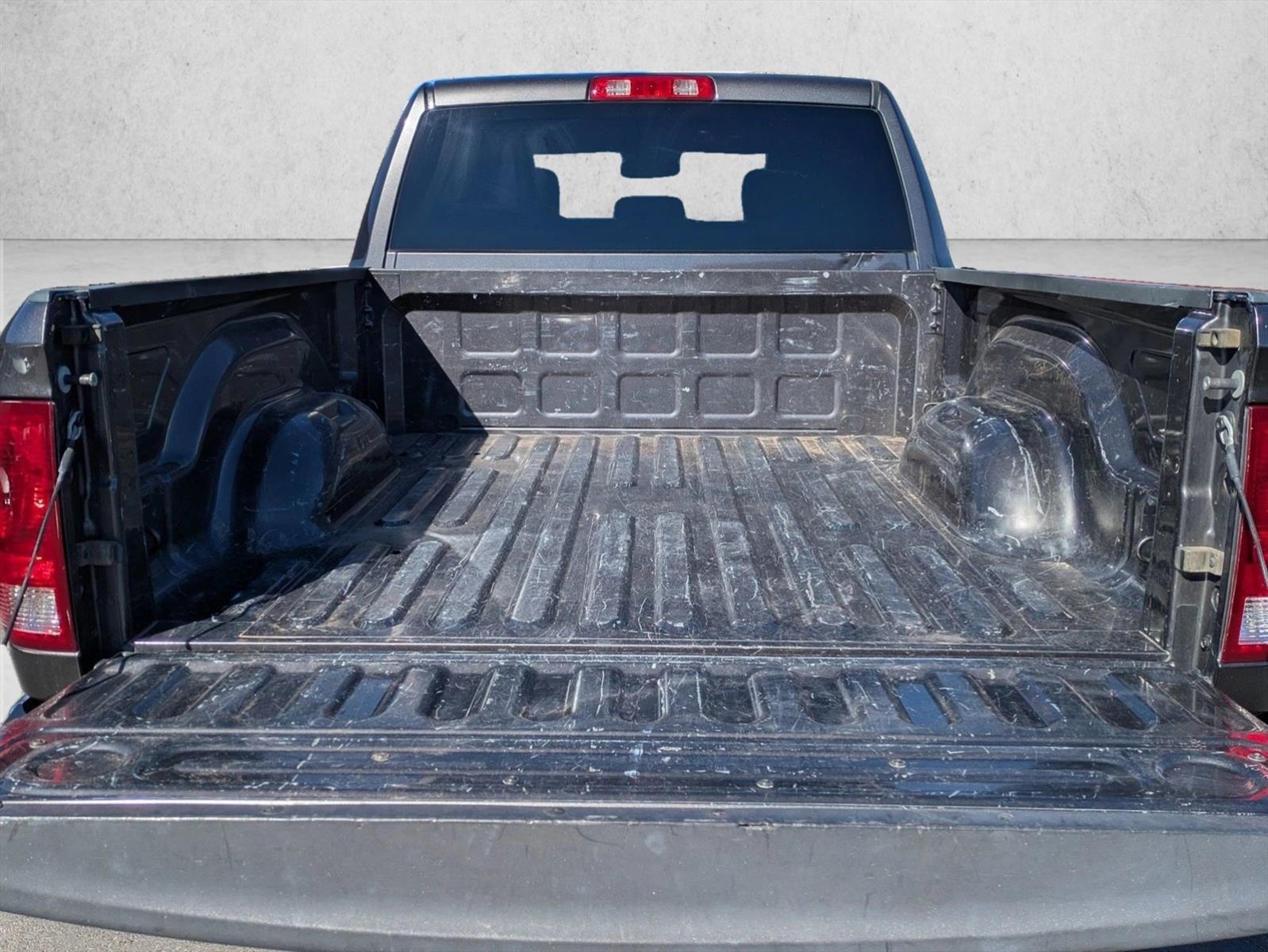 2017 RAM 2500 Tradesman 4x4 Crew Cab 6'4" Box