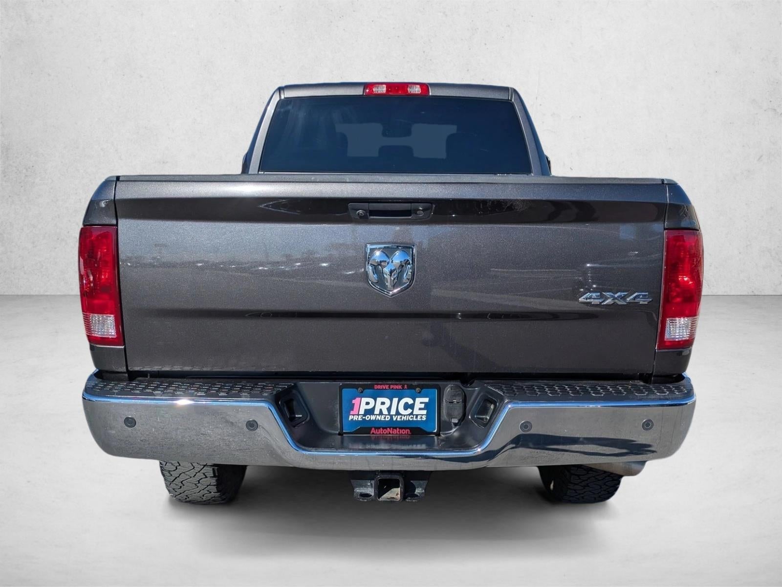 2017 RAM 2500 Tradesman 4x4 Crew Cab 6'4" Box