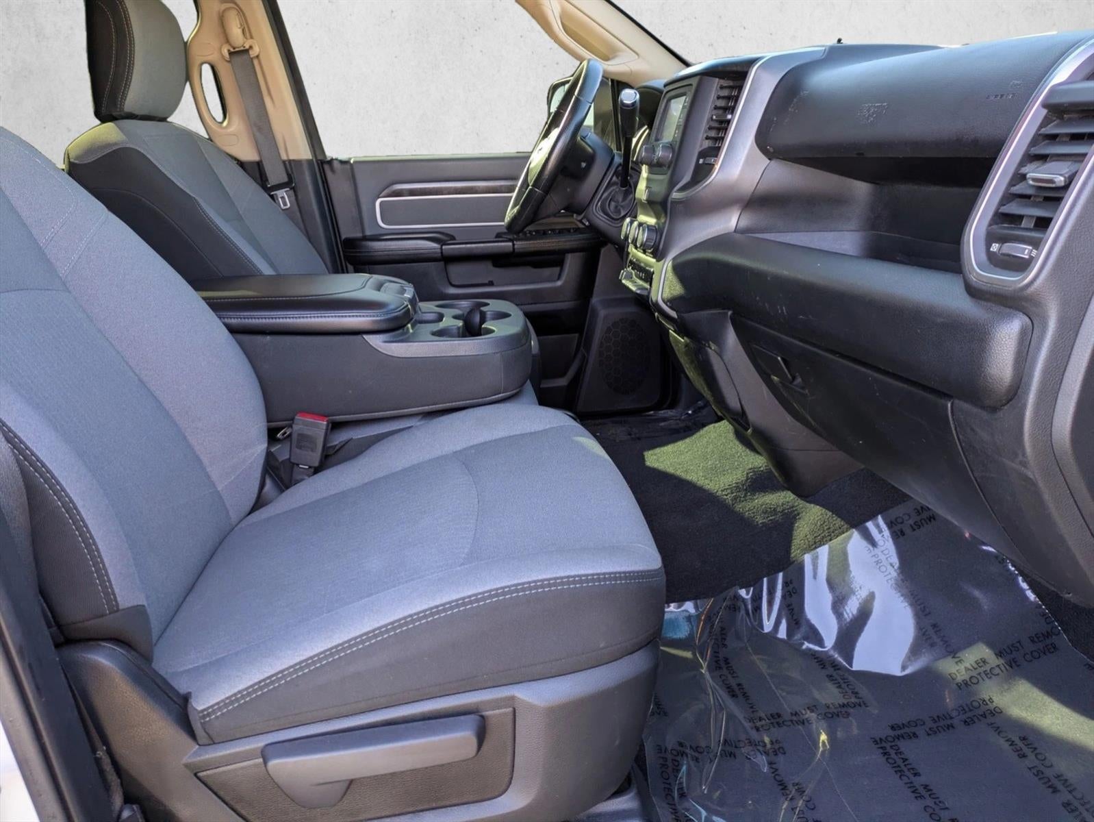 2019 RAM 2500 Big Horn 4x4 Crew Cab 6'4" Box