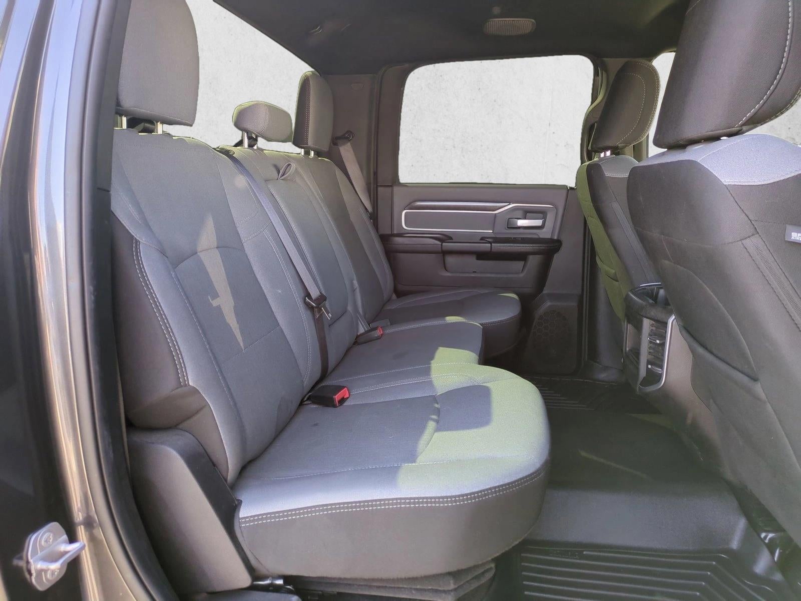 2022 RAM 2500 Big Horn 4x4 Crew Cab 6'4" Box