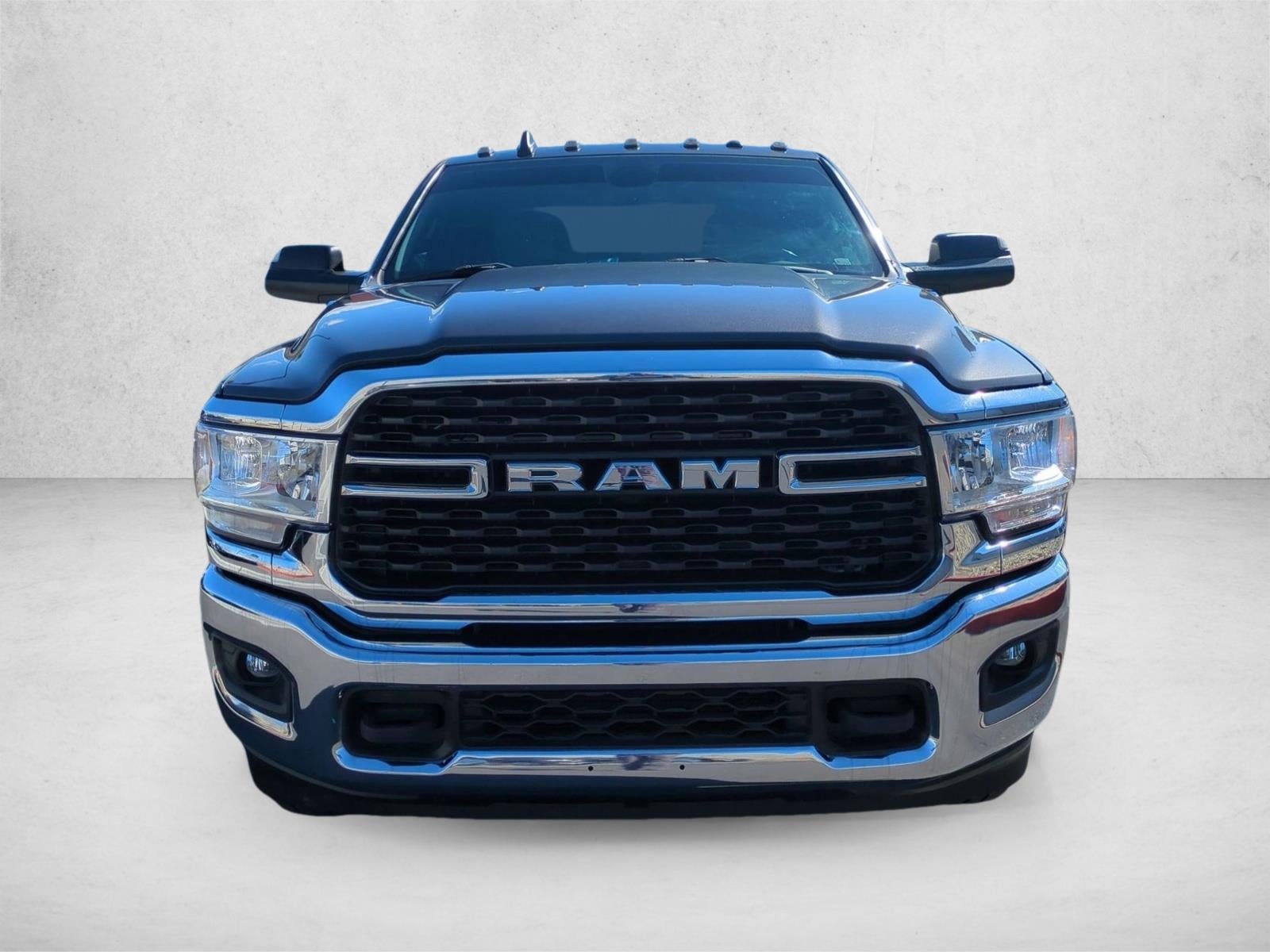 2022 RAM 2500 Big Horn 4x4 Crew Cab 6'4" Box