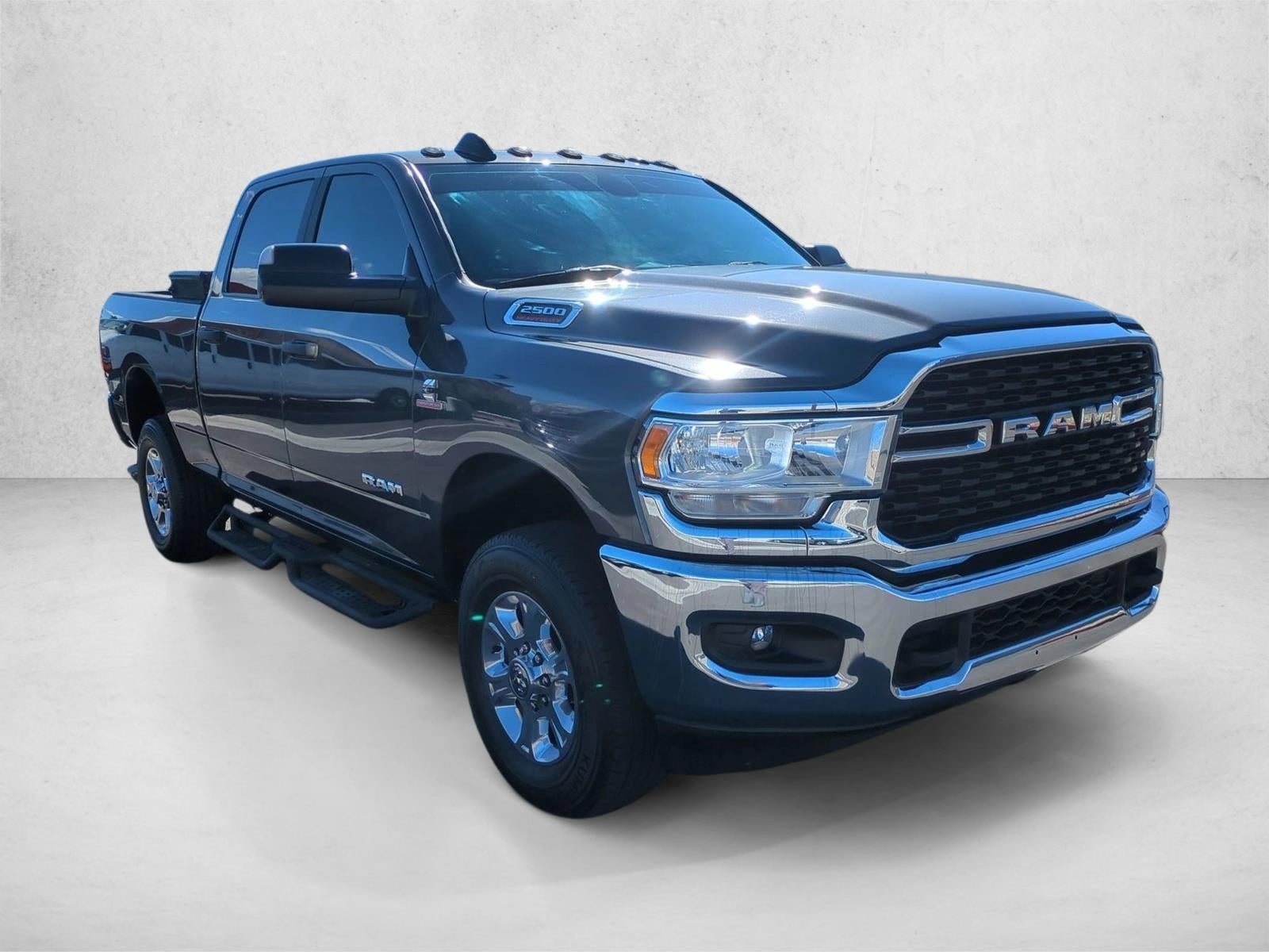 2022 RAM 2500 Big Horn 4x4 Crew Cab 6'4" Box