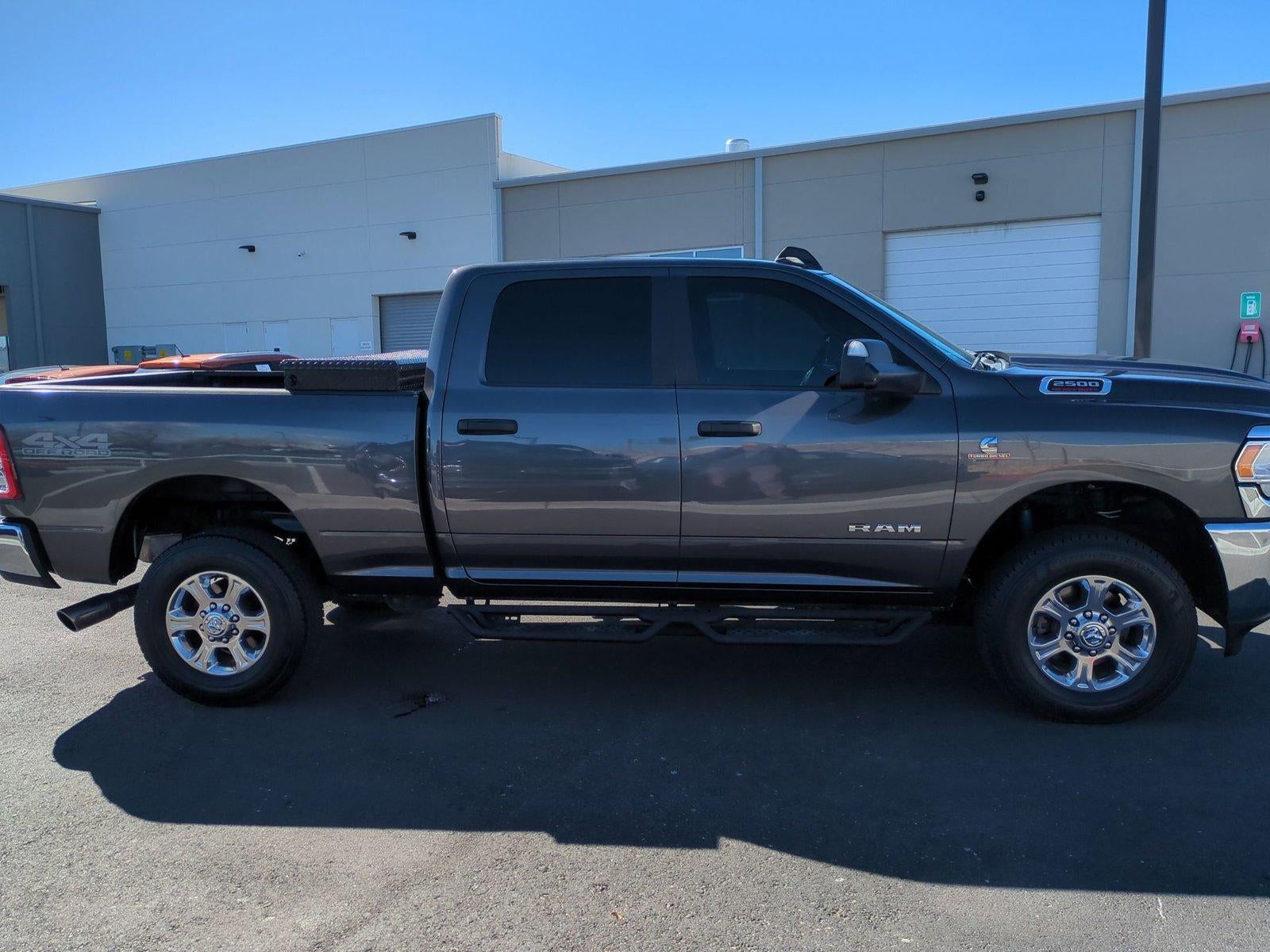 2022 RAM 2500 Big Horn 4x4 Crew Cab 6'4" Box