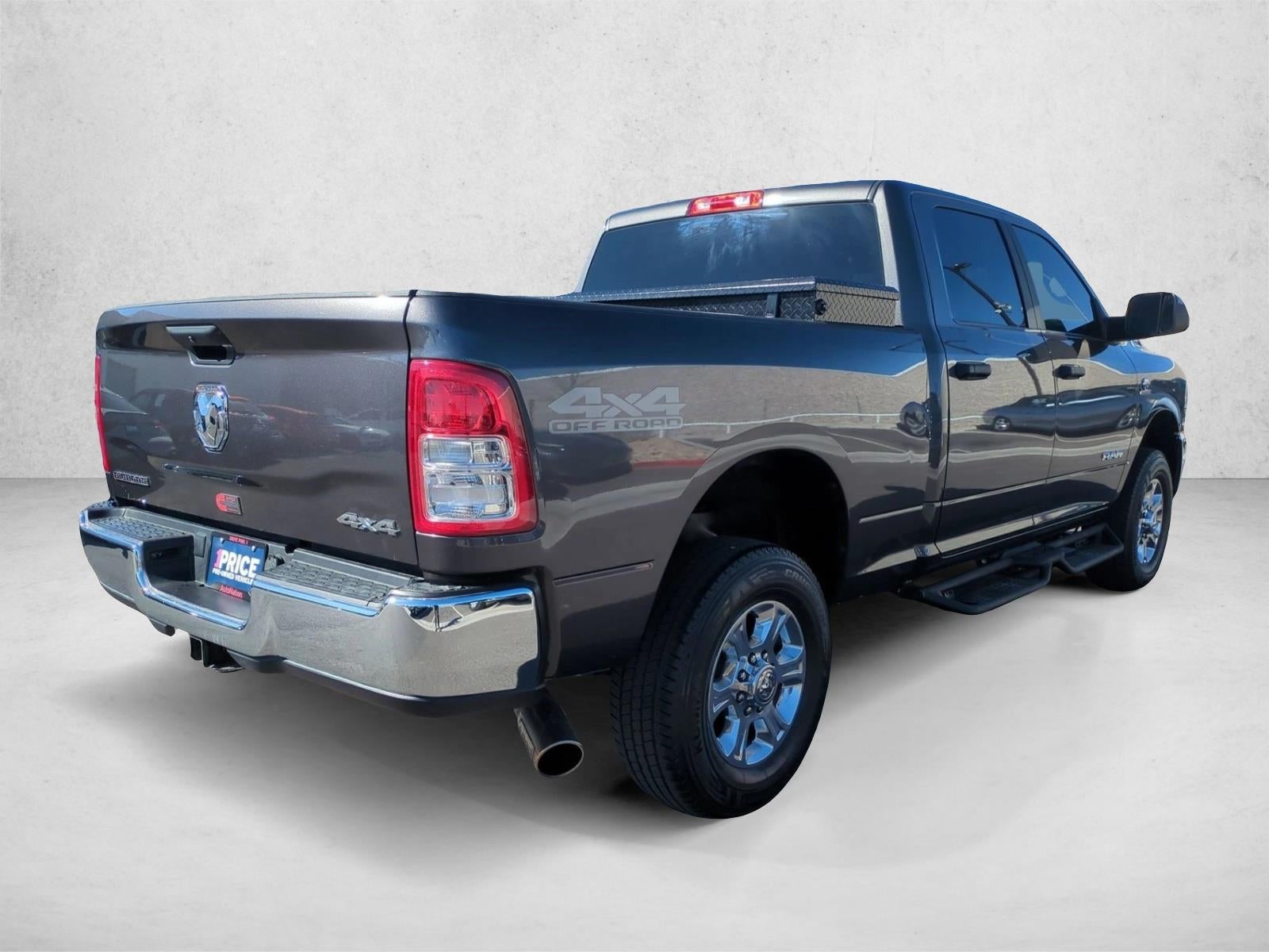 2022 RAM 2500 Big Horn 4x4 Crew Cab 6'4" Box