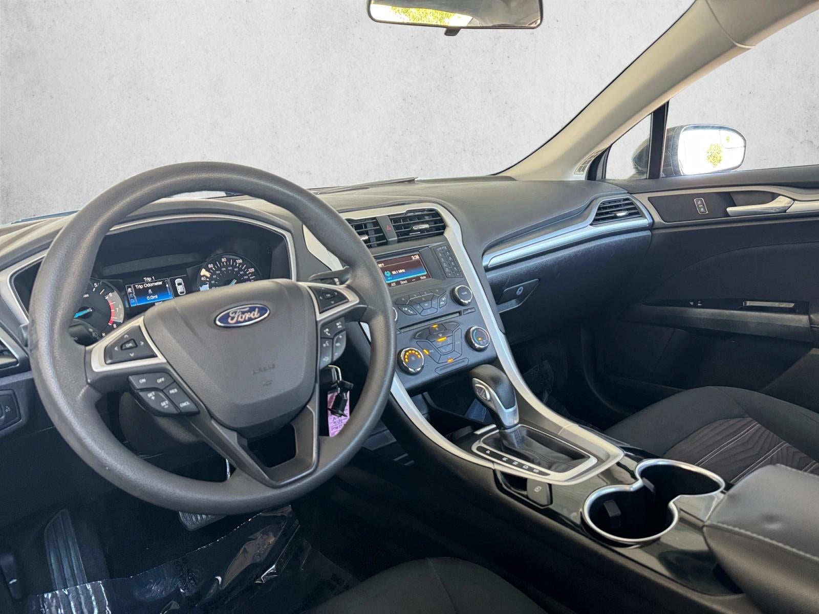 2016 Ford Fusion 4dr Sdn SE FWD